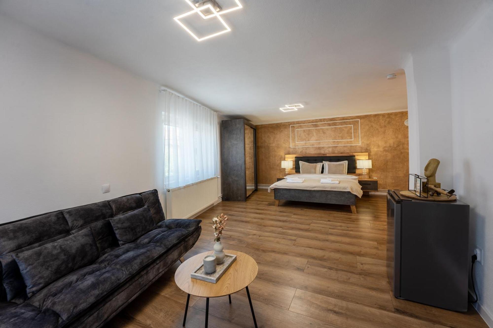 Central House By Amelie Sighişoara Buitenkant foto